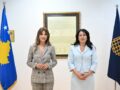 Haxhiu takohet me Spancen, diskutojnë për ndryshimet ligjore që synojnë forcimin e pavarësisë institucionale Haxhiu takohet me Spancen, diskutojnë për ndryshimet ligjore që synojnë forcimin e pavarësisë institucionale