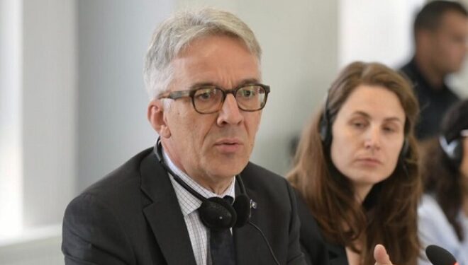 Shefat e Misioneve të BE-së vizitojnë Zveçanin, kërkojnë forcim të vetëqeverisjes lokale në veri