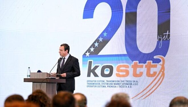 Kurti kthehet nga simpoziumi, merr pjesë në përvjetorin e KOSTT: Po hyjmë në një fazë të re të tranzicionit energjetik