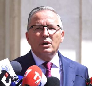 Hamza: Kuvendi duhet të konstituohet menjëherë, nuk është pronë e Kurtit dhe VV-së