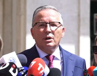 Hamza: Kuvendi duhet të konstituohet menjëherë, nuk është pronë e Kurtit dhe VV-së