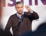 Çedomir Jovanovic: Iu kërkoj falje shqiptarëve dhe serbëve të Kosovës, asnjë njeri normal s’e mendon atë që e tha ministrja Paunovic Çedomir Jovanovic: Iu kërkoj falje shqiptarëve dhe serbëve të Kosovës, asnjë njeri normal s’e mendon atë që e tha ministrja Paunovic