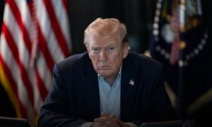 Trump paralajmëron Iranin: Kam lënë urdhra, nëse më vrasin do të ketë goditje të papara