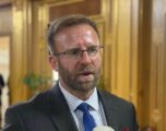 Abazi: Kurti është në mision të shpërbërjes së Republikës së Kosovës