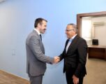 Hamza priti ambasadorin jo-rezident të Irlandës: Kosova ka nevojë për institucione të reja Hamza priti ambasadorin jo-rezident të Irlandës: Kosova ka nevojë për institucione të reja