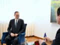 Konushevci i VV-së e poston një foto me Sveçlën nga Ujmani pasi u rrënuan 11 vikendica: Veprat flasin vetë Konushevci i VV-së e poston një foto me Sveçlën nga Ujmani pasi u rrënuan 11 vikendica: Veprat flasin vetë