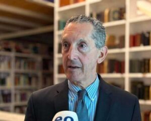 Joseph: Qytetarët duhet t’i ndëshkojnë liderët që nuk arrijnë konsensus, ngërçi parlamentar po e dëmton Kosovën