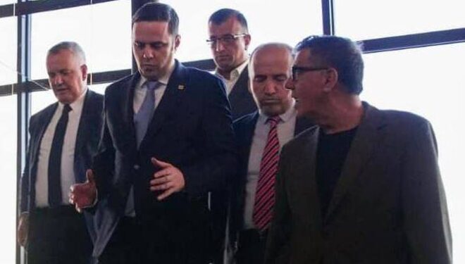 “Jom kon i zëshëm për Vjosën”, pse Gazmend Muhaxheri thotë se i “ka hy në hak” Lutfi Hazirit