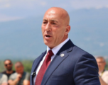Haradinaj ngushëllon familjet e tre viktimave: Rrugët janë më të ngarkuara, kujdes i shtuar në komunikacion