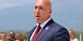 Haradinaj ngushëllon familjet e tre viktimave: Rrugët janë më të ngarkuara, kujdes i shtuar në komunikacion