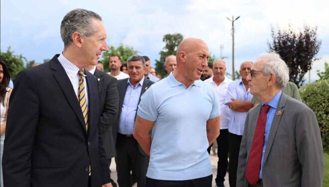 Haradinaj ndan medalje për Daniel Serwer dhe Mario Marquez: Angazhimi i tyre për Kosovën është shumë me vlerë