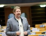Eurodeputeti austriak Waitz ngre në Bruksel çështjen e gazit në Kosovë