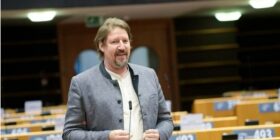 Eurodeputeti austriak Waitz ngre në Bruksel çështjen e gazit në Kosovë