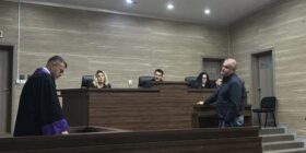Shpend Ahmeti dënohet me dy vjet burgim dhe 5 mijë euro gjobë