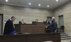 Shpend Ahmeti dënohet me dy vjet burgim dhe 5 mijë euro gjobë