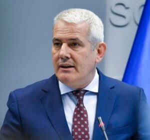 Mërgimtari pranon fajësinë për kanosjen e Xhelal Sveçlës, Gjykata ia refuzon: Vazhdohet me shqyrtim të rregullt të çështjes