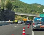 Tetë të lënduar në aksidentin zinxhiror në autostradën “Ibrahim Rugova”, përfshihen gjashtë automjete