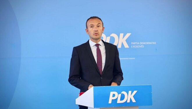 Arben Mustafa kritikon Muratin: Po mburret me stagnimin ekonomik, jo me zhvillimin