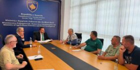 MBPZhR: Fermerët nuk janë objekt i procedurave administrative, po punojmë për të garantuar grumbullimin e qumështit