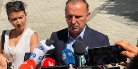 Zemaj: Më është kërkuar nënshkrimi për shkarkimin e Abdixhikut, qëndrimin do ta jap pas mbledhjes