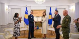 Haxhiu dekoron me Medalje Presidenciale Ushtarake kolonelin nga Shtetet e Bashkuara të Amerikës