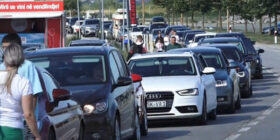 Vazhdojnë kolonat, kjo është gjendja aktuale në pikat kufitare