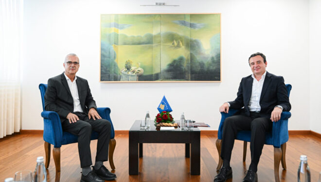 Kurti emëron Enver Dugollin zëvendësministër të parë të Punëve të Brendshme