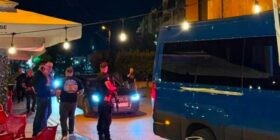 Plagoset një person në Pejë, policia e dy prokurorë dalin në vendin e ngjarjes