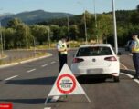 Voziti 161 kilometra në orë, ndëshkohet shoferi me 500 euro dhe iu ndalua vozitja 6 muaj