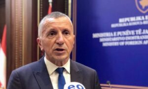Kamberi propozon rezolutë që trajton krimet e luftës në Kosovë