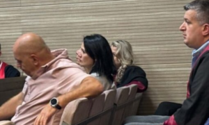 Mungon dëshmitarja, shtyhet seanca ndaj katër mjekëve që akuzohen për trajtim të pandërgjegjshëm mjekësor