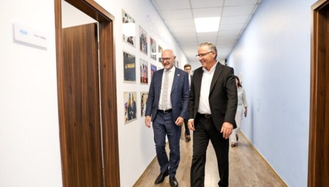 Hamza priti në takim lamtumirës Guerot: Mirënjohës për angazhimin në forcimin e marrëdhënieve mes Kosovës dhe Francës