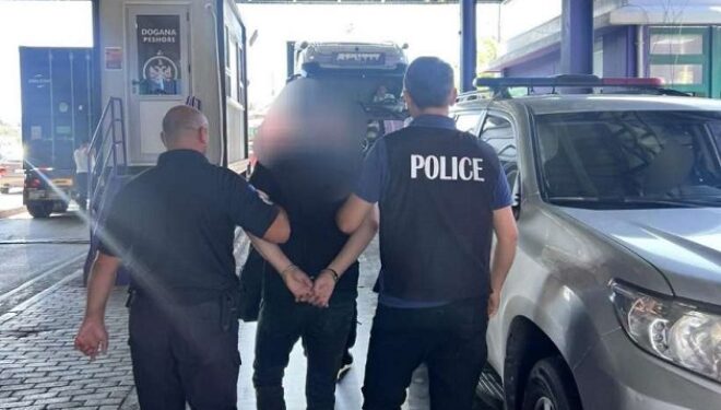 Ekstradohet nga Shqipëria një kosovar i dënuar me 11 vjet e 6 muaj burgim për vrasje
