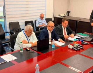Kontrollet në sektorin e qumështit: Dhjetëra parregullsi, më e shpeshta mosdeklarimi i vajit të palmës