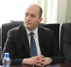 Emri i Bekim Sejdiut përmendet për president, Harry Bajraktari: Kandidati ideal për Kosovën
