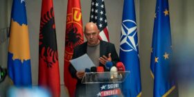 Gjini: Sonte Kosovën e shohin me dhimbje miqtë ndërsa me gëzim armiqtë, Kurti po ia qet faqen e zezë vendit
