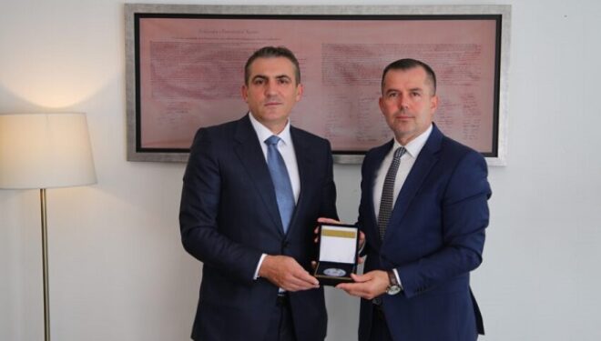 Gashi e Hodaj diskutojnë për intensifikimin e bashkëpunimit ndërinstitucional