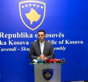 PDK dorëzon kallëzim penal ndaj Avni Deharit për keqpërdorim të pozitës zyrtare