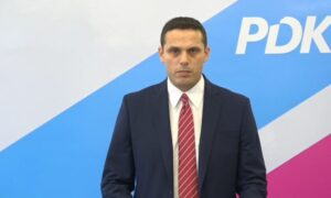 Gruda: Takimet e Kurtit janë farsë, nëse nuk e merr presidentin ai planifikon ta çojë vendin në zgjedhje