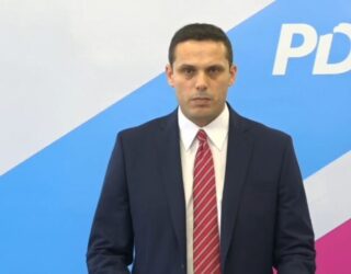 Gruda: Takimet e Kurtit janë farsë, nëse nuk e merr presidentin ai planifikon ta çojë vendin në zgjedhje