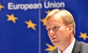 Sorensen: Zbatimi i marrëveshjeve Kosovë-Serbi mbetet i vonuar, asnjëra palë s’duhet ta presë tjetrën