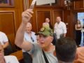 Arrestohet personi që bëri thirrje për pushkatimin e Ramush Haradinajt Arrestohet personi që bëri thirrje për pushkatimin e Ramush Haradinajt