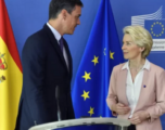 Von der Leyen i shkruan Sanchezit: Duhet bërë më shumë për t’i forcuar kufijtë e BE-së