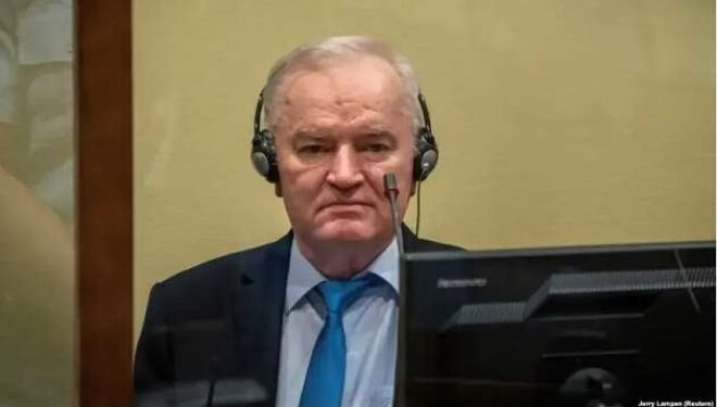 Kush ishte Ratko Mlladiq, krimineli serb i luftës që vdiq sot
