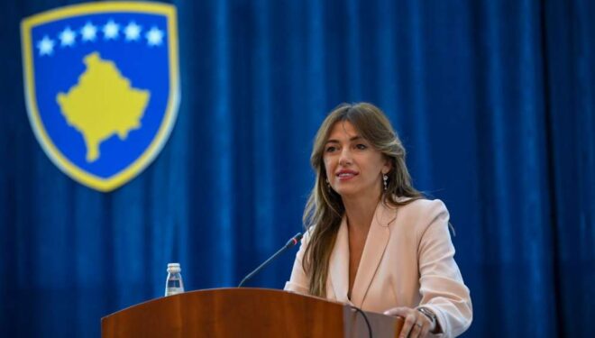 “Manipulim i radhës nga Kurti”: PDK e AAK refuzojnë takimin me Haxhiun, LDK ende s’jep përgjigje
