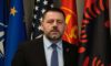 Bekë Berisha për Kurtin: Duhet me ia marrë qeverinë këtij njeriu të keq – jo më me konferenca për media Bekë Berisha për Kurtin: Duhet me ia marrë qeverinë këtij njeriu të keq – jo më me konferenca për media