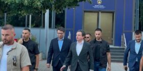 Kurti arrin rreth 10 minuta vonesë në takimin me Abdixhikun