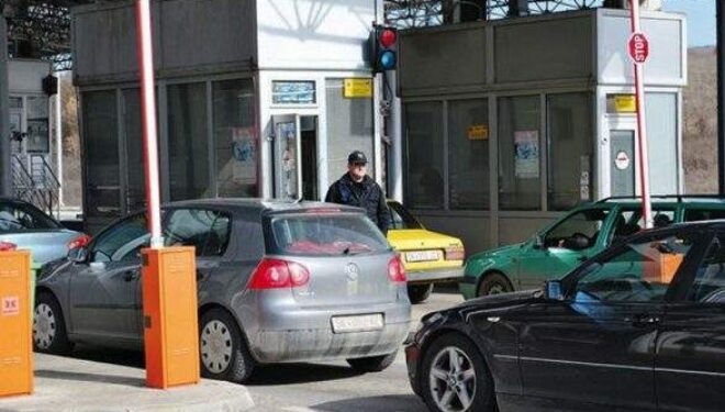Maqedonia e Veriut aktivizon “Safe City”, të huajt me targa të huaja mund t’i paguajnë gjobat online