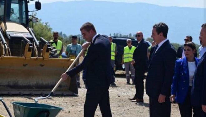 Mickoski për nisjen e autostradës Shkup-Bllacë: E premtuam, i lumtur që një kompani maqedonase po i kryen punët