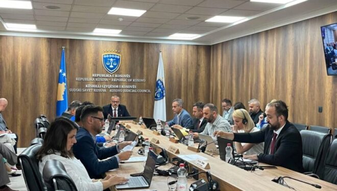 KGJK cakton mbledhjen e radhës, në rend dite shqyrtimi i dorëheqjeve të gjyqtarëve dhe stafit serb